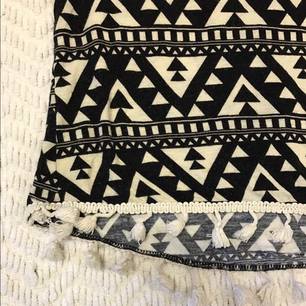 Aztec tank - Picture 3 of 4